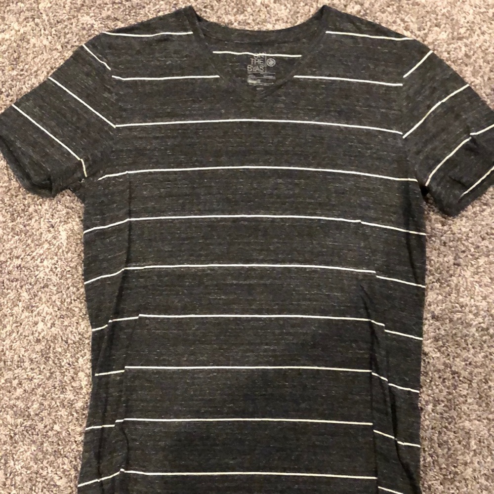 On The Byas grey medium v-neck shirt